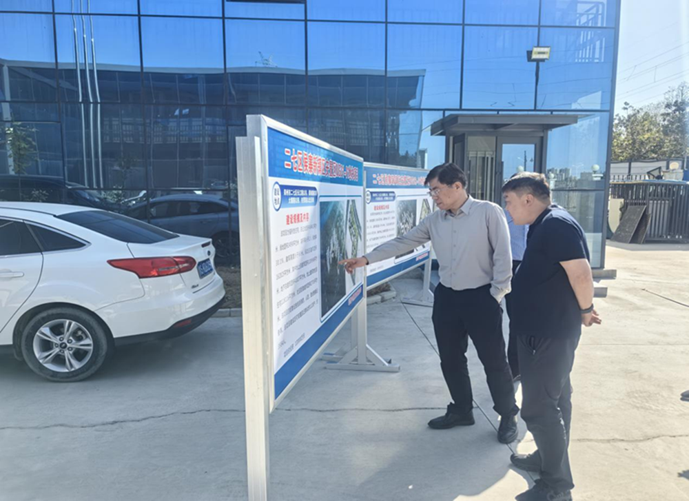 鄭州市建設(shè)投資集團有限公司黨委書記、董事長汪洋到侯寨新鎮(zhèn)區(qū)安置區(qū)項目調(diào)研項目建設(shè)工作